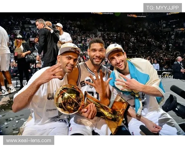 篮球赛场最后一秒压哨绝杀的激情与传奇瞬间背后的荣耀与梦想故事 - 副本 - 副本 - 副本 - 副本 (2)